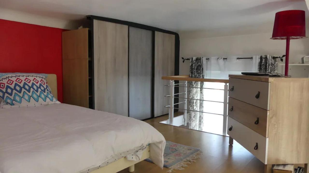 Appartement Dans Avec Parc *